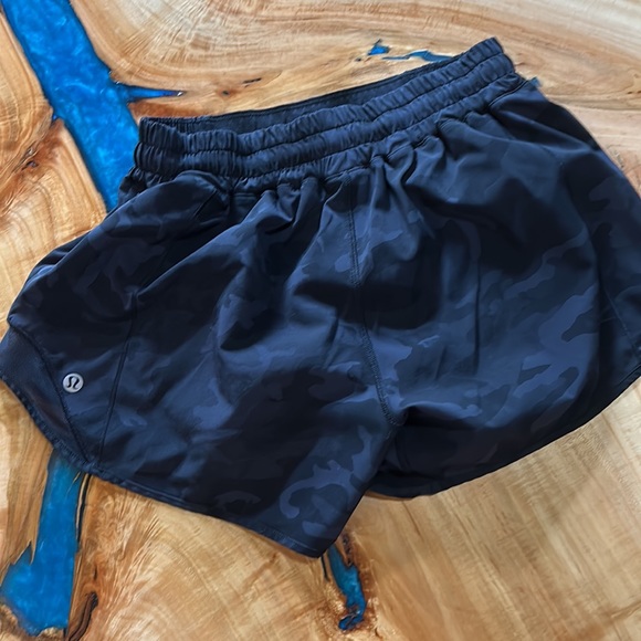 Lululemon shorts - Picture 2 of 4